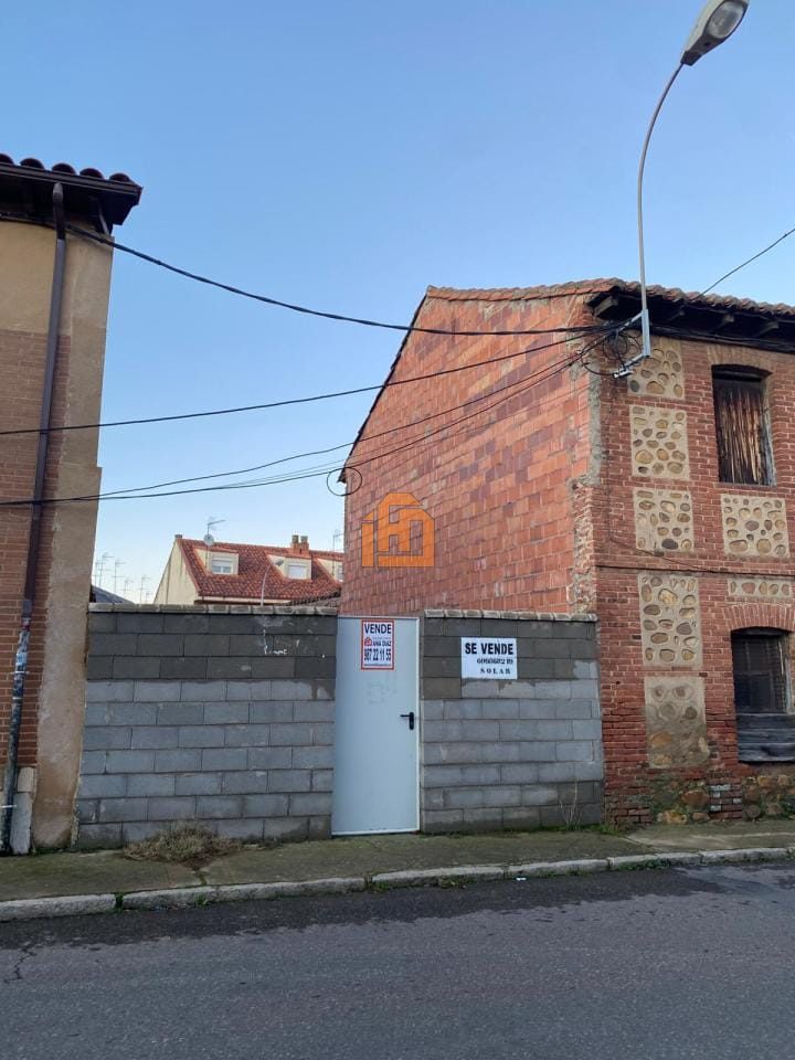 Terreno en Calle Real, 50 (San Andres del Rabanedo)