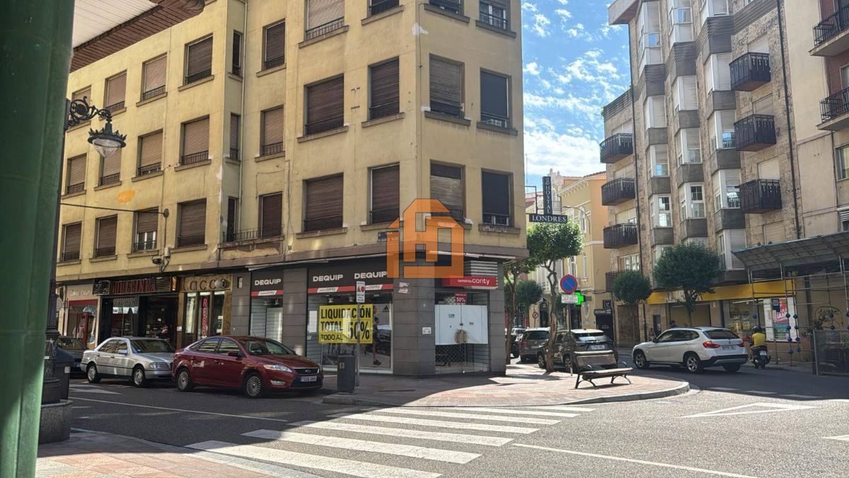 Local en Avenida Roma
