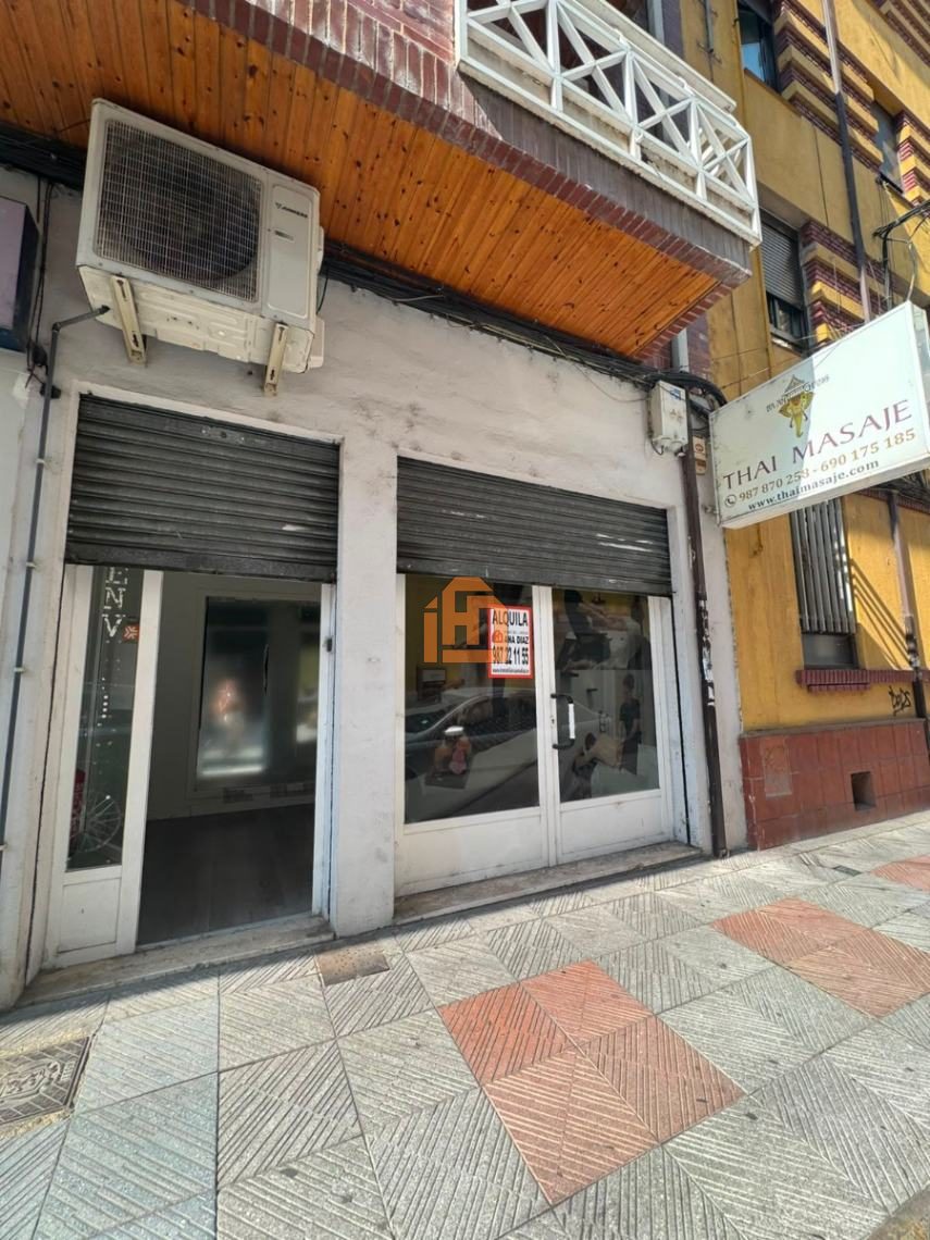 Local comercial en Ramón Álvarez de la Braña, en el centro de León