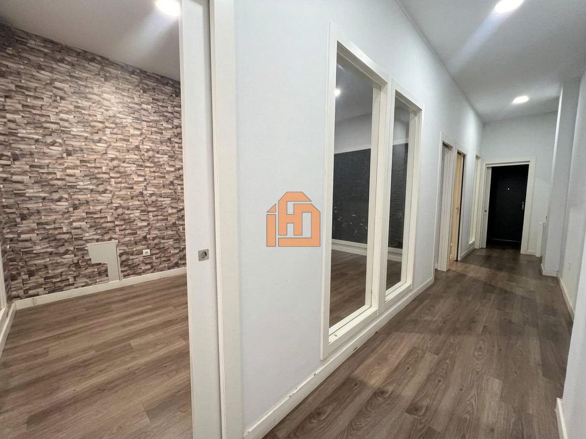 Local comercial en Ramón Álvarez de la Braña, en el centro de León - Foto 4