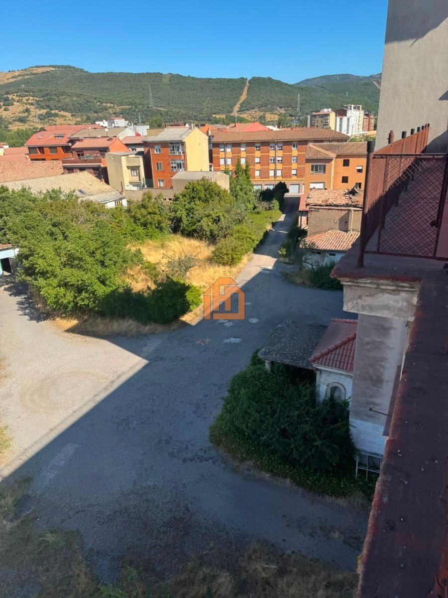 Edificio en Calle Gordón Ordas (La Robla) - Foto 17