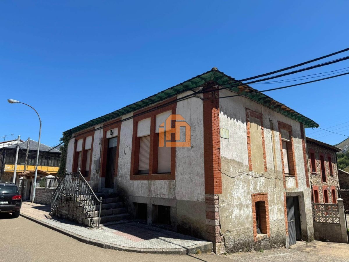 Casa en Villamanín (León)
