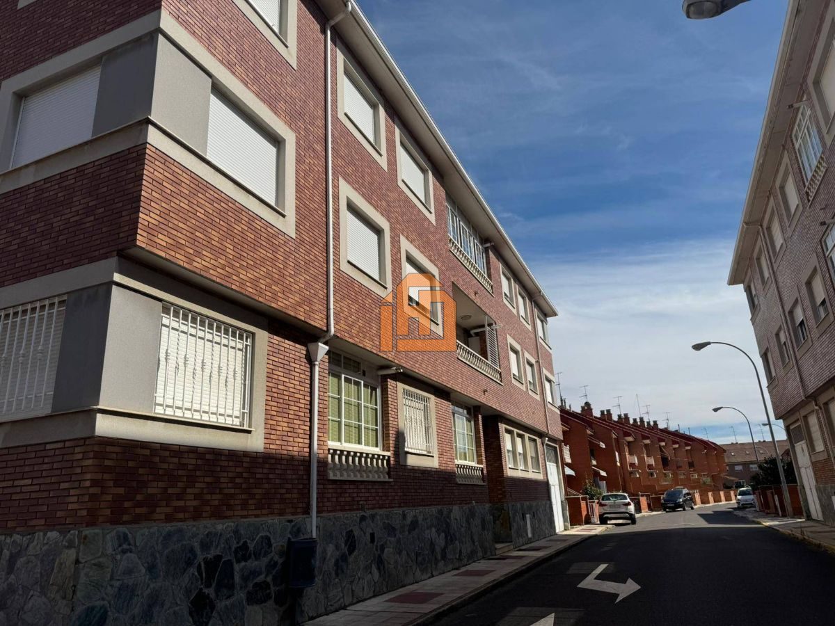 Piso amueblado en la calle Goya, barrio La Sal