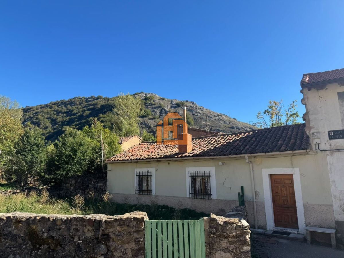 Casa en Calle La Fuente (La Vid)