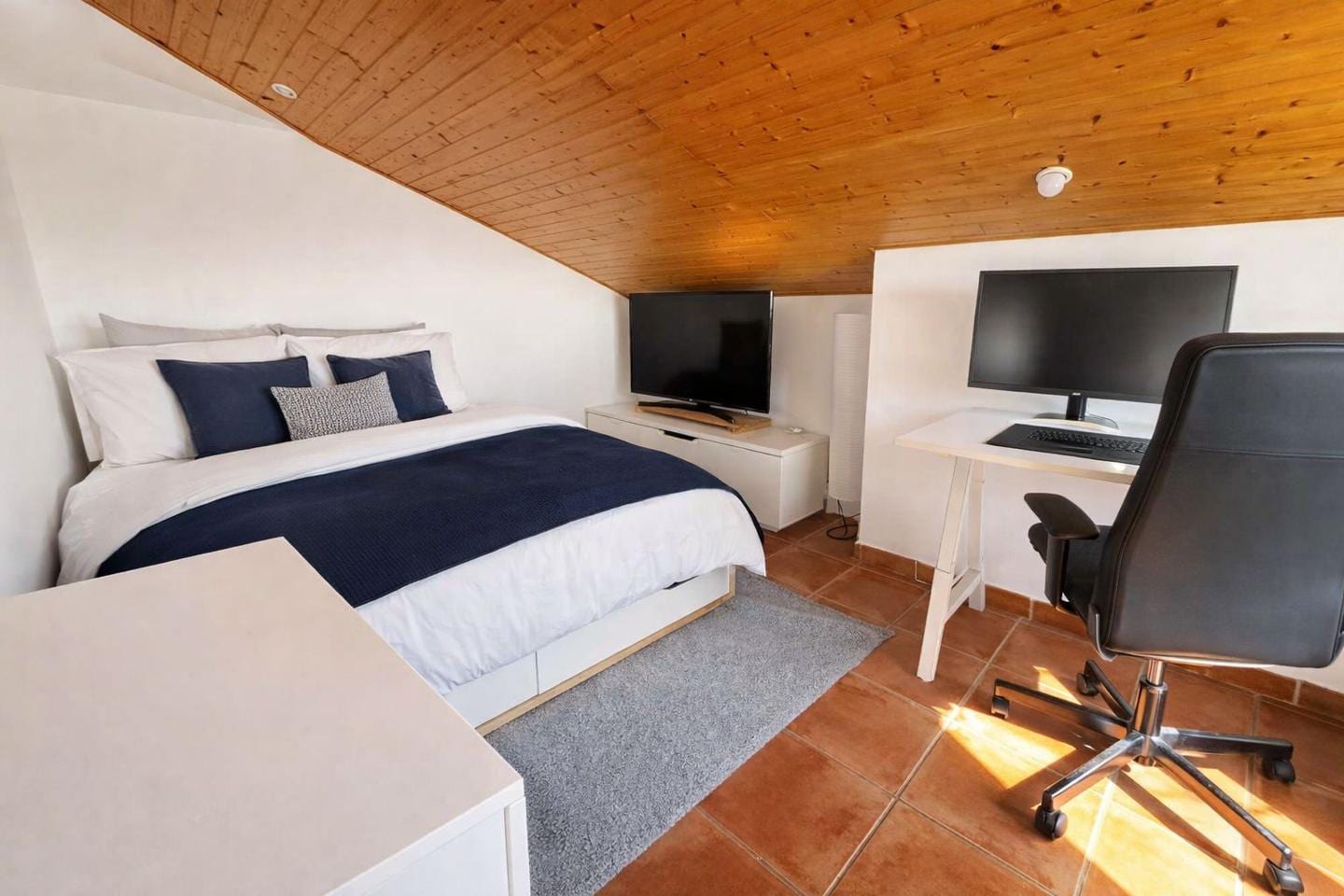 ¡Espectacular casa unifamiliar en El Masnou! - Foto 14
