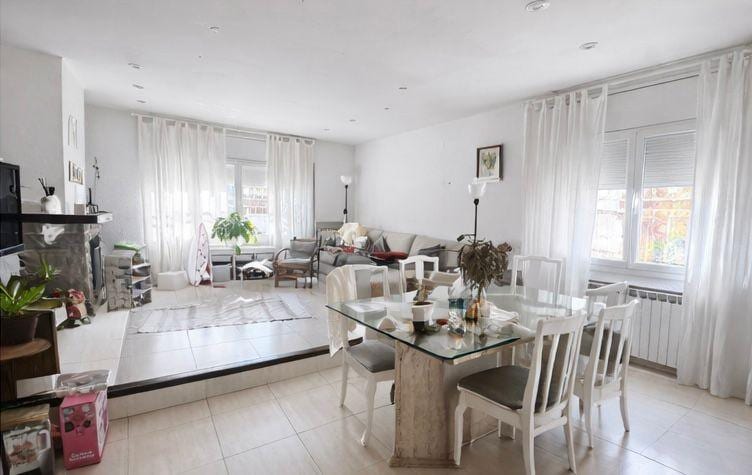 ¡Espectacular casa unifamiliar en El Masnou! - Foto 3
