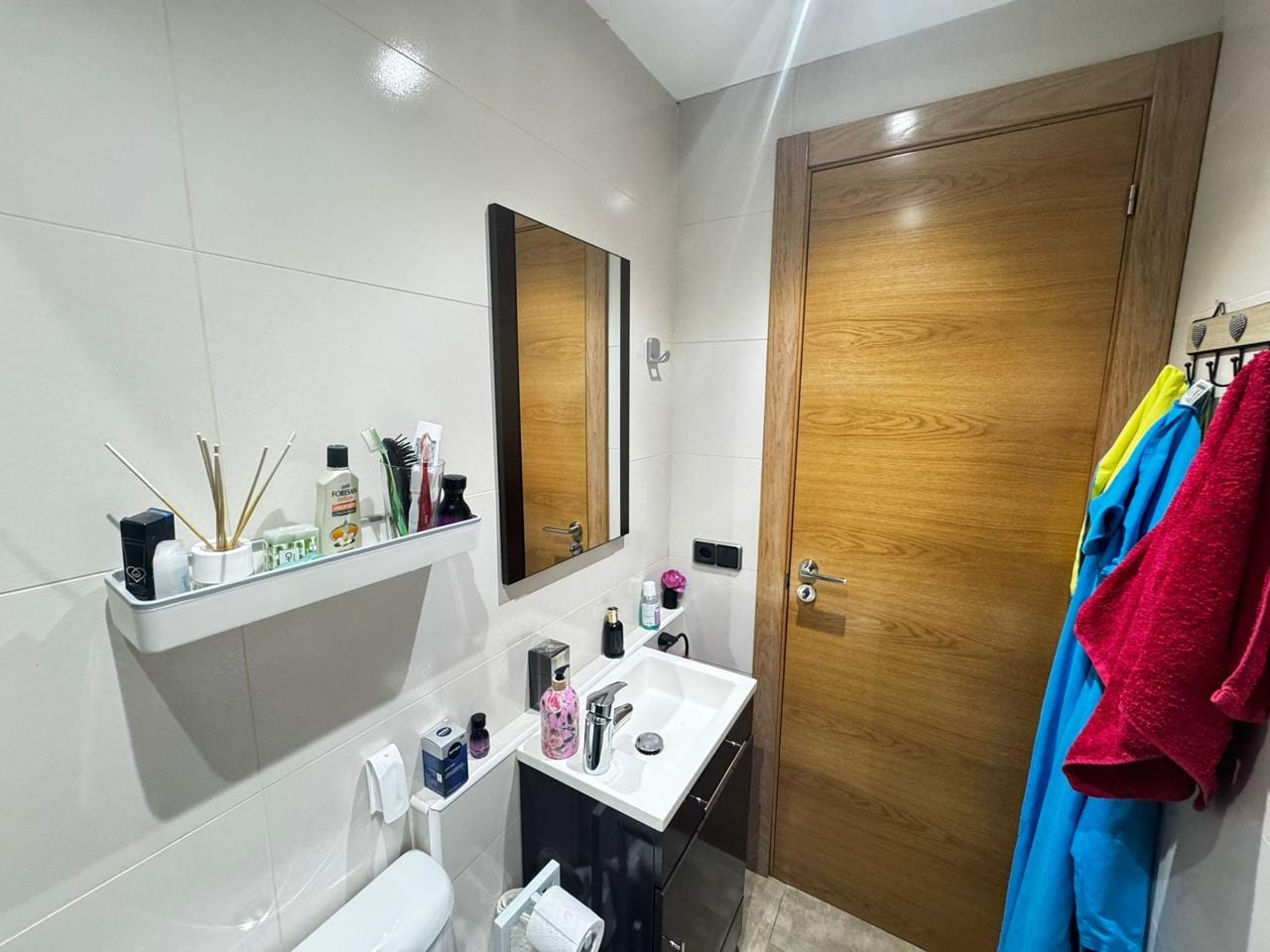 ¡ESPECTACULAR CASA UNIFAMILIAR EN EL CENTRO DE PREMIÀ DE MAR! - Foto 20