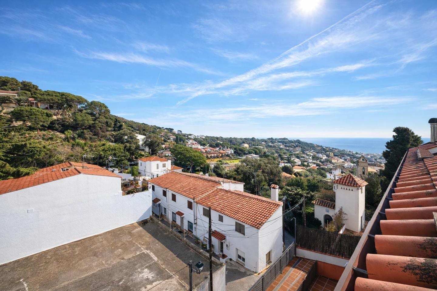 ¡ESPECTACULAR CASA CON VISTAS Y PISCINA EN PREMIÀ DE DALT! - Foto 18