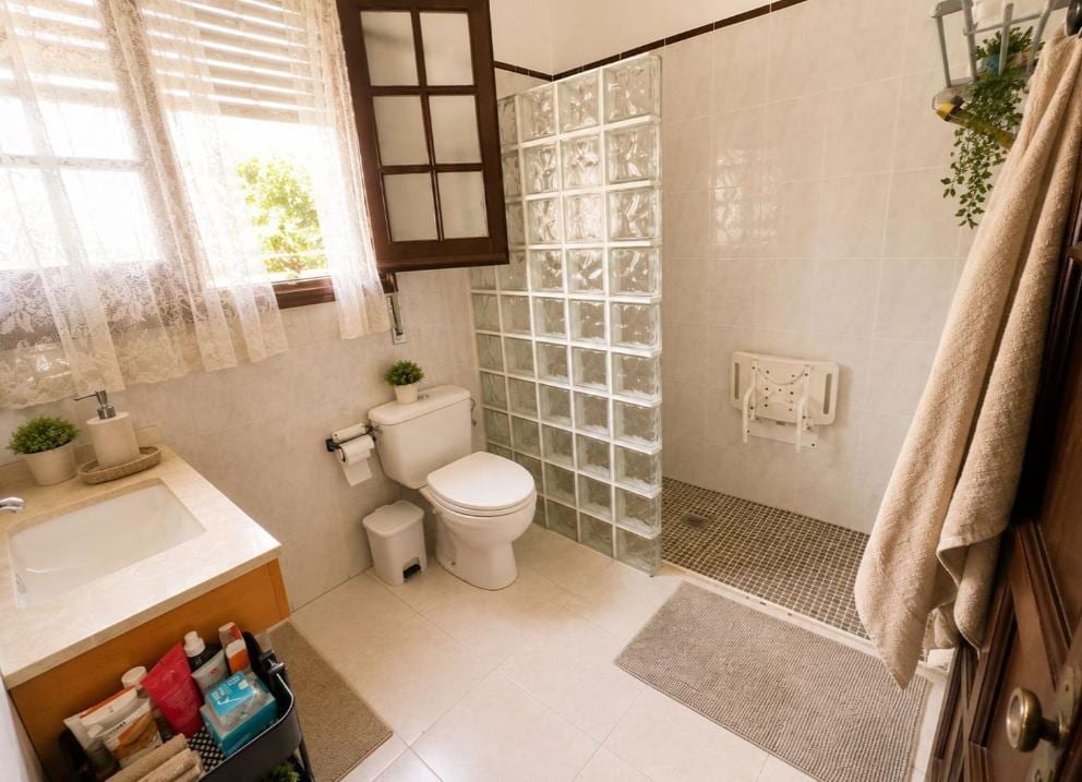¡Espectacular casa con encanto en Alella! - Foto 12