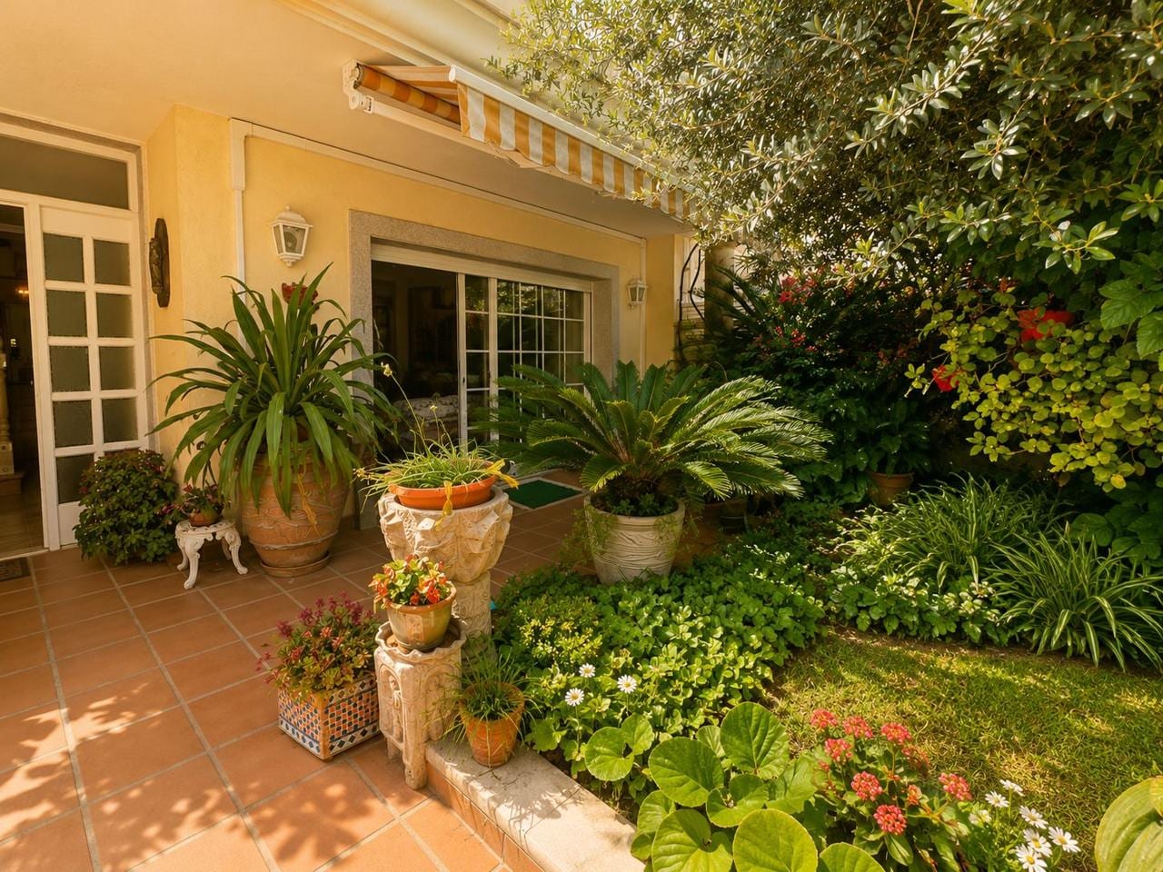 ¡Espectacular casa unifamiliar en El Maresme! - Foto 1