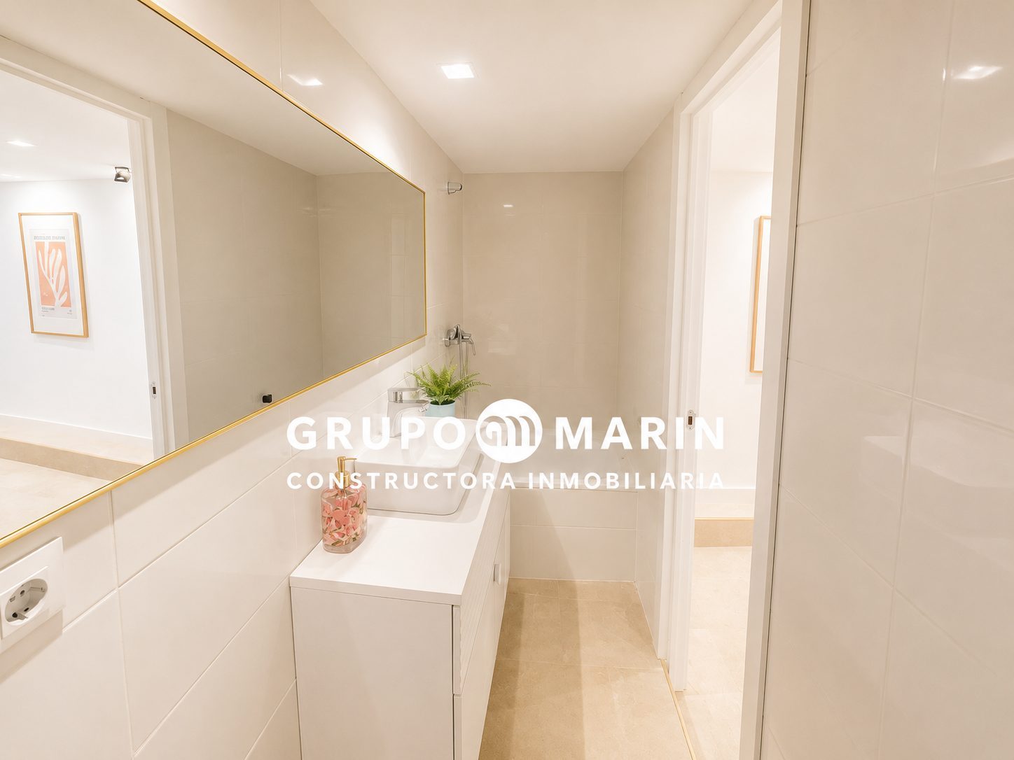 GRUPO MARÍN presenta este exclusivo local-vivienda de tres plantas - Foto 3