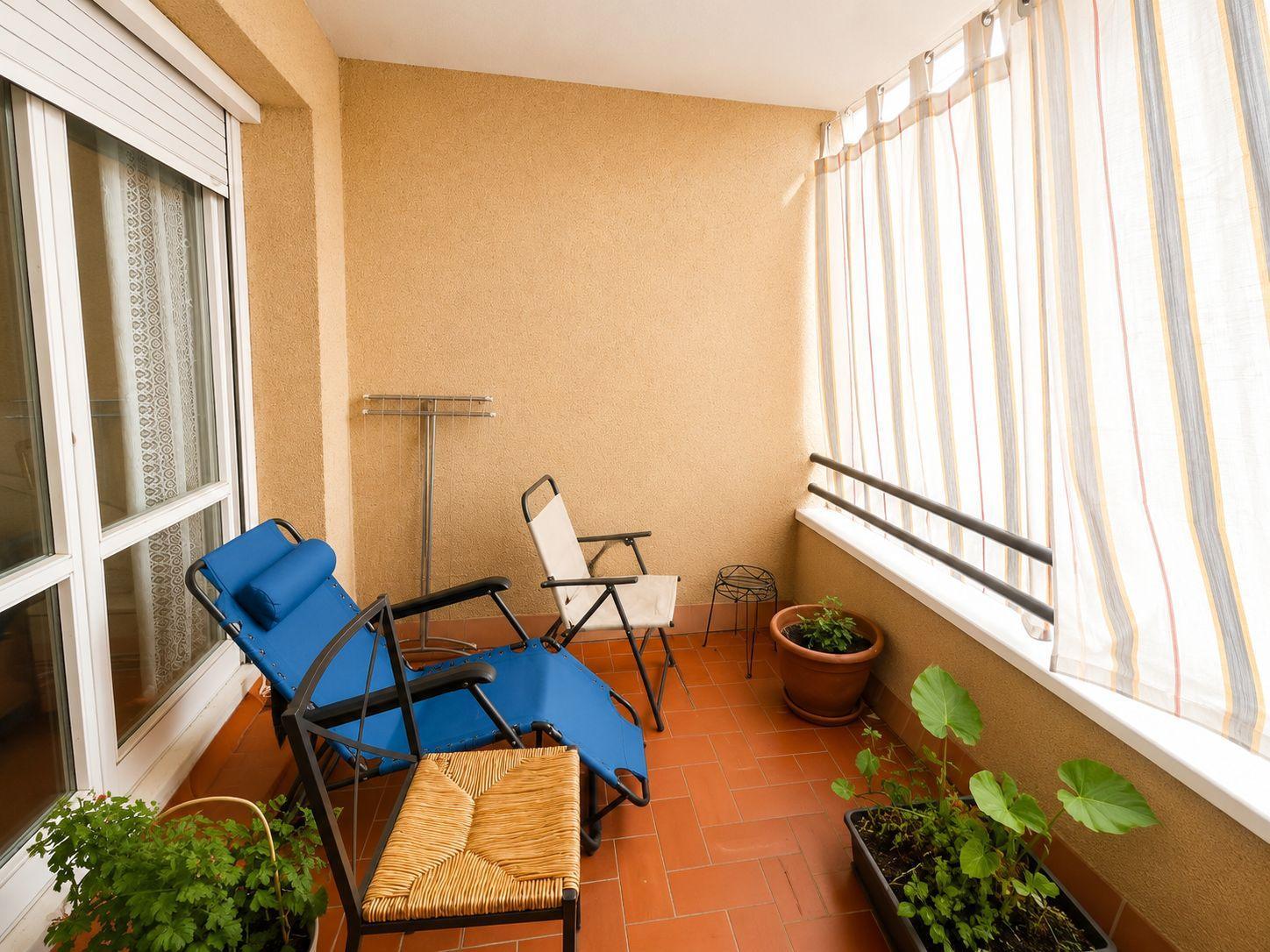 Amplio piso con piscina comunitaria en El Masnou - Foto 3