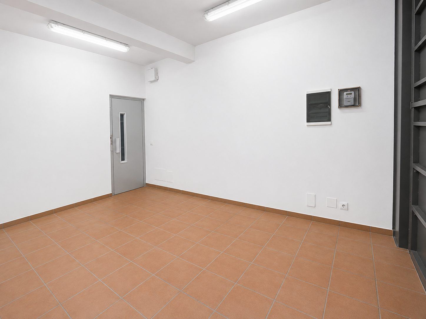 Casa adosada de diseño con ascensor, terraza y licencia turística - Foto 22