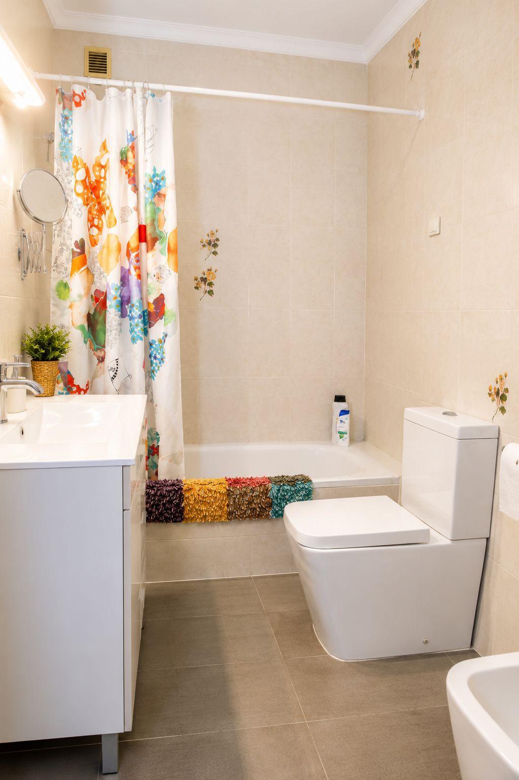 Amplio piso de 5 habitaciones en segunda línea de mar - Foto 17