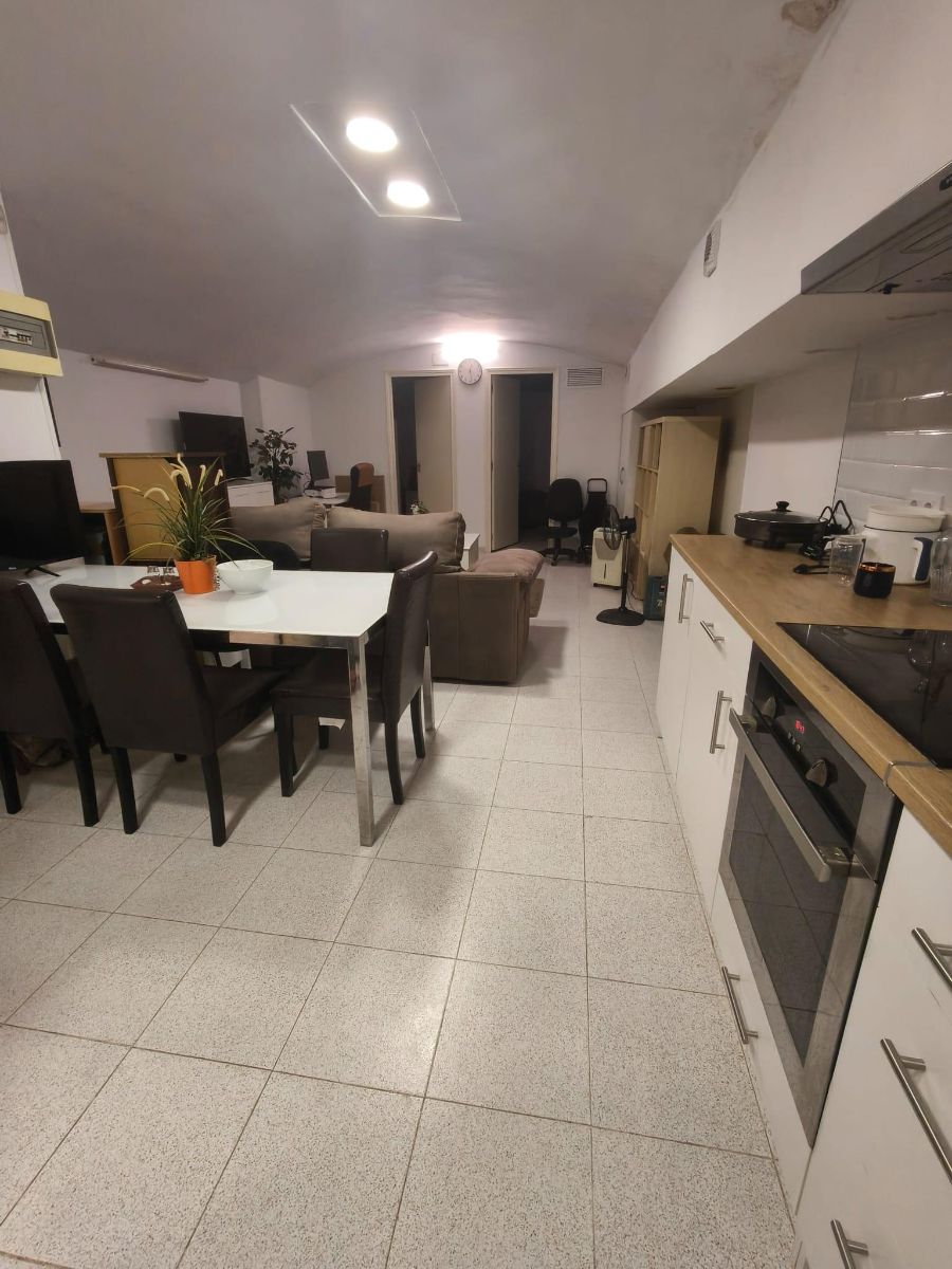 Local reformado 55m² en sótano en Barrio Progres, Badalona