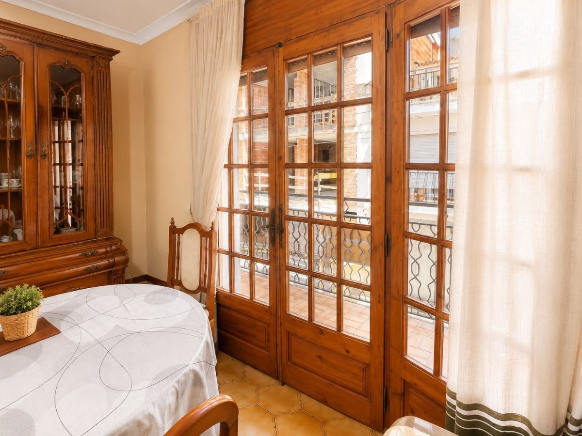 Casa con Encanto y Gran Potencial Comercial