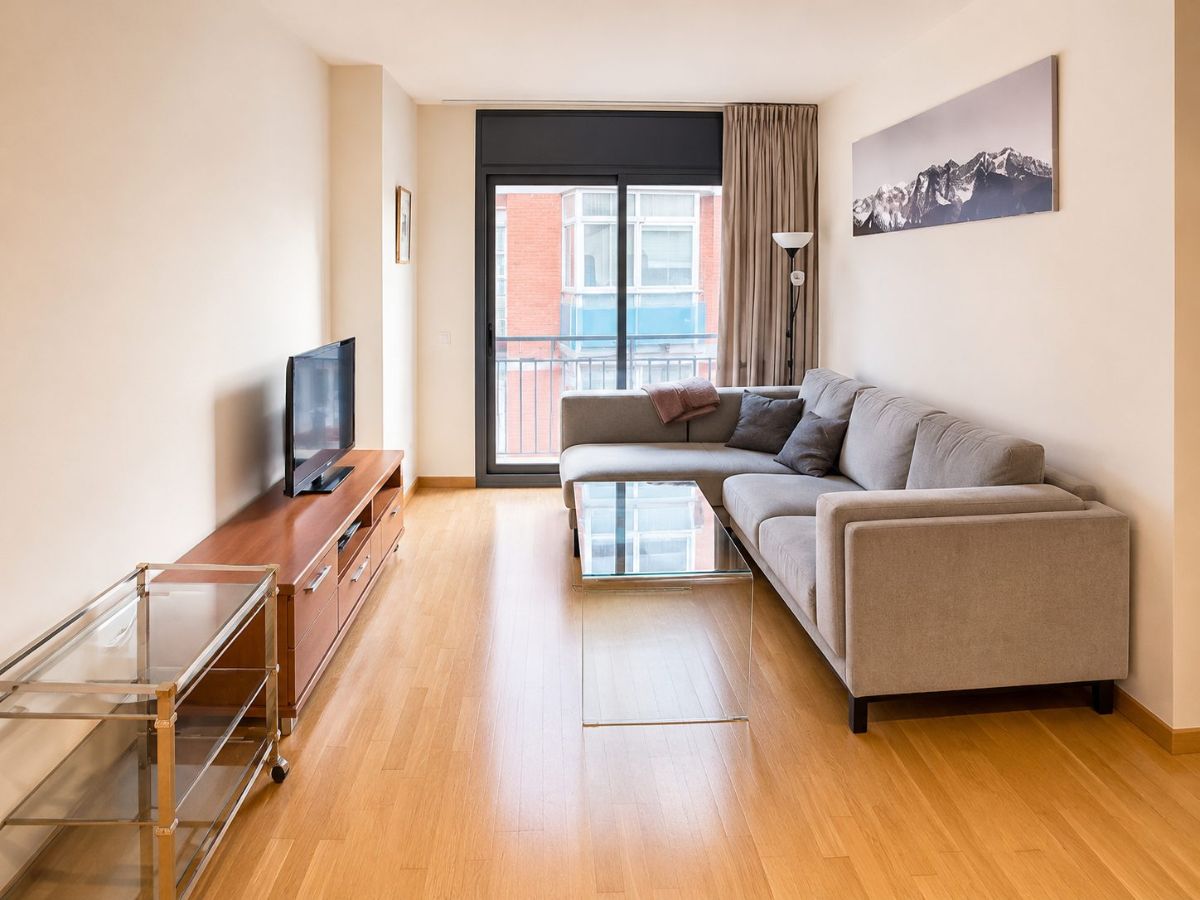 GRUPO MARÍN presenta EXCLUSIVA vivienda - Piso en Sants