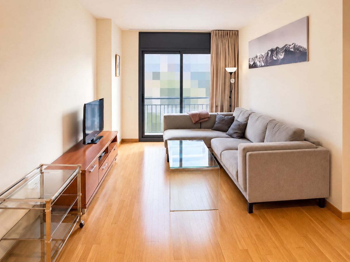 GRUPO MARÍN presenta EXCLUSIVA vivienda - Piso en Sants