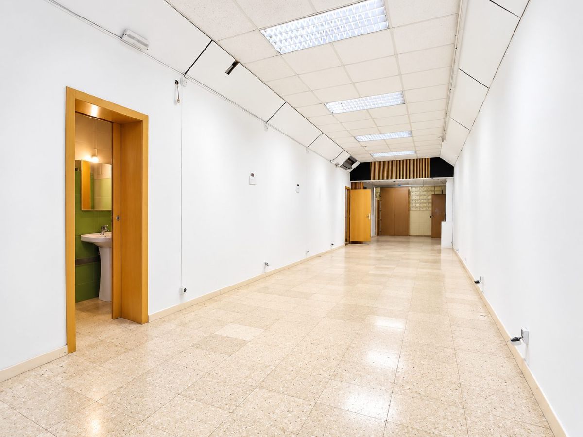 GRUPO MARÍN presenta EXCLUSIVO local de 515 m2 situado en Sagrera