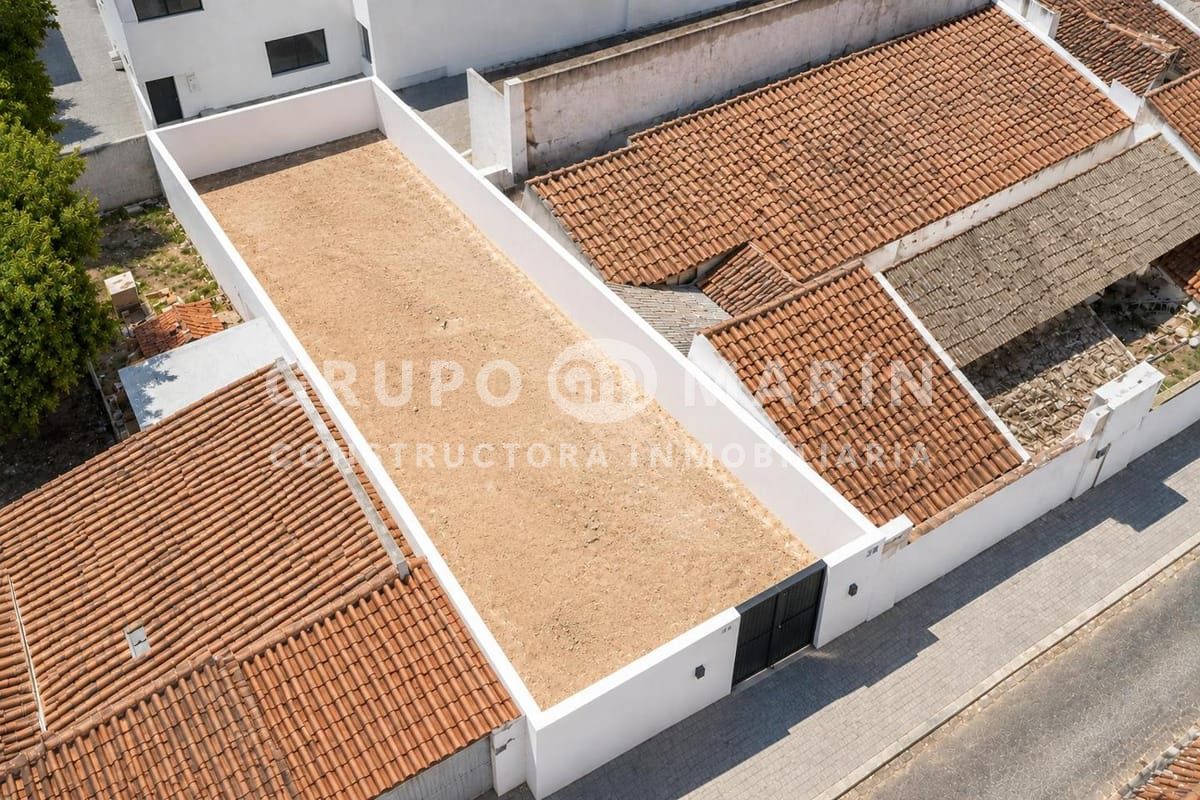 TERRENO de 310 m² EN BADALONA - Foto 1