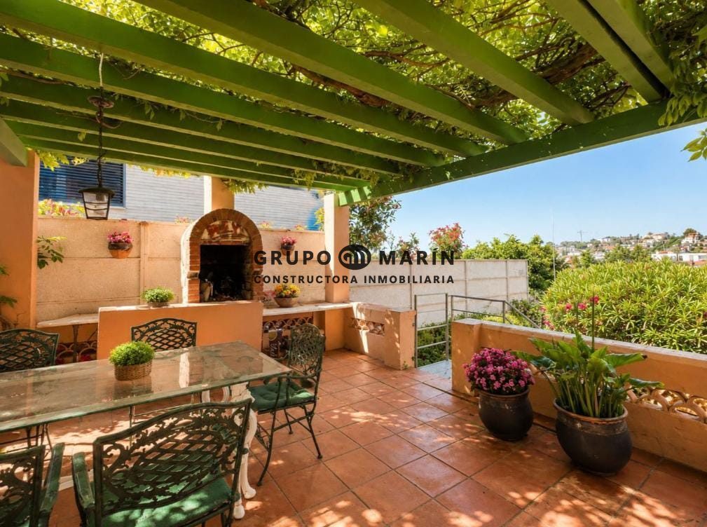 ¡Espectacular casa con encanto en Alella! - Foto 2