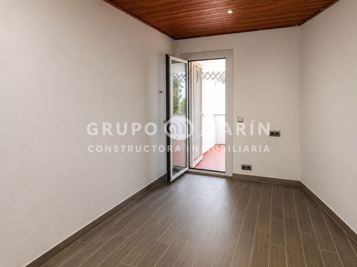 Piso exterior con balcón en Llavaneres - Foto 10