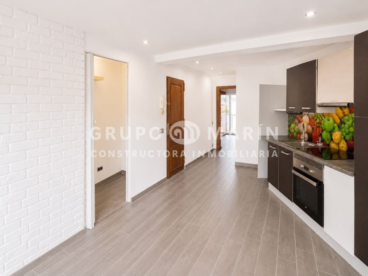 Piso exterior con balcón en Llavaneres - Foto 3