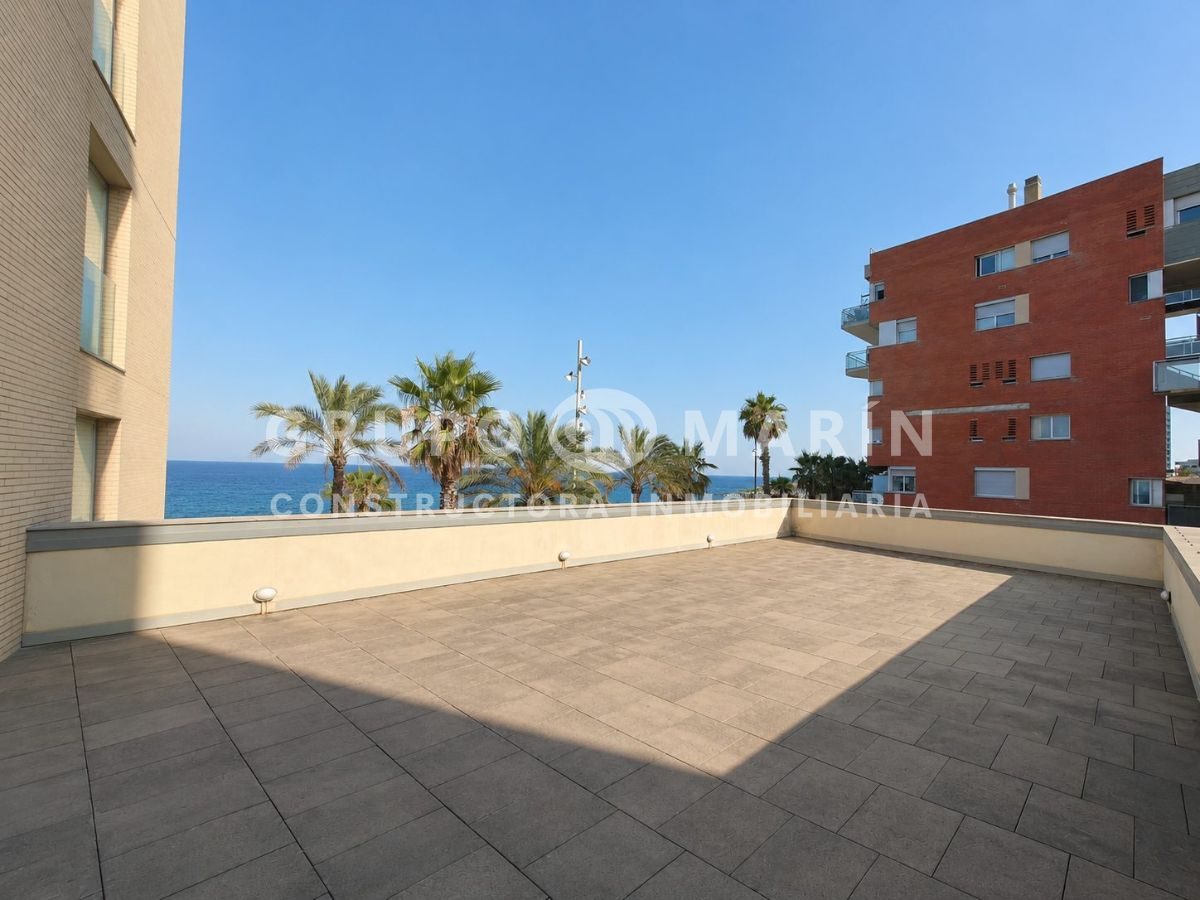 Piso de 2 habitaciones ubicado en una excelente zona frente al mar - Foto 14