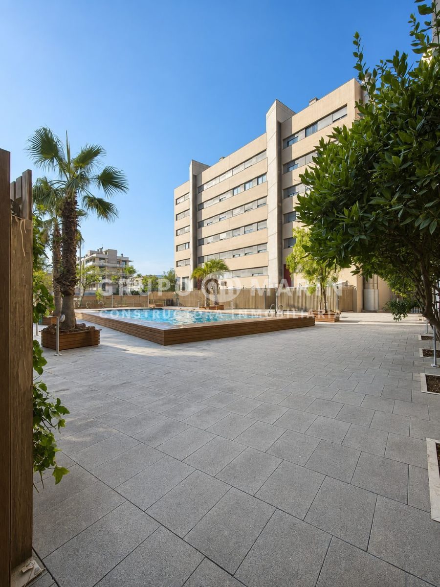 Piso de 2 habitaciones ubicado en una excelente zona frente al mar - Foto 2