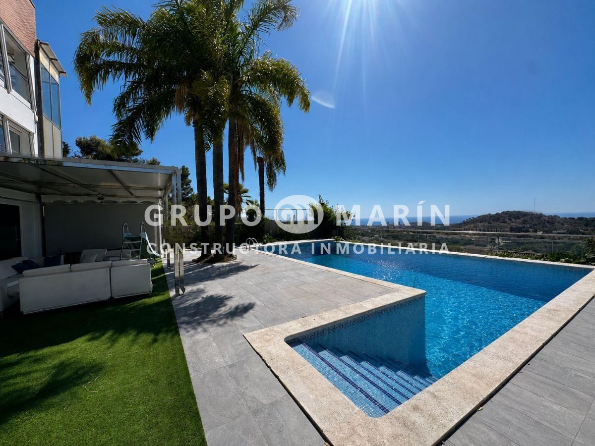 Exclusiva villa con vistas al mar en Mas Ram - Foto 1