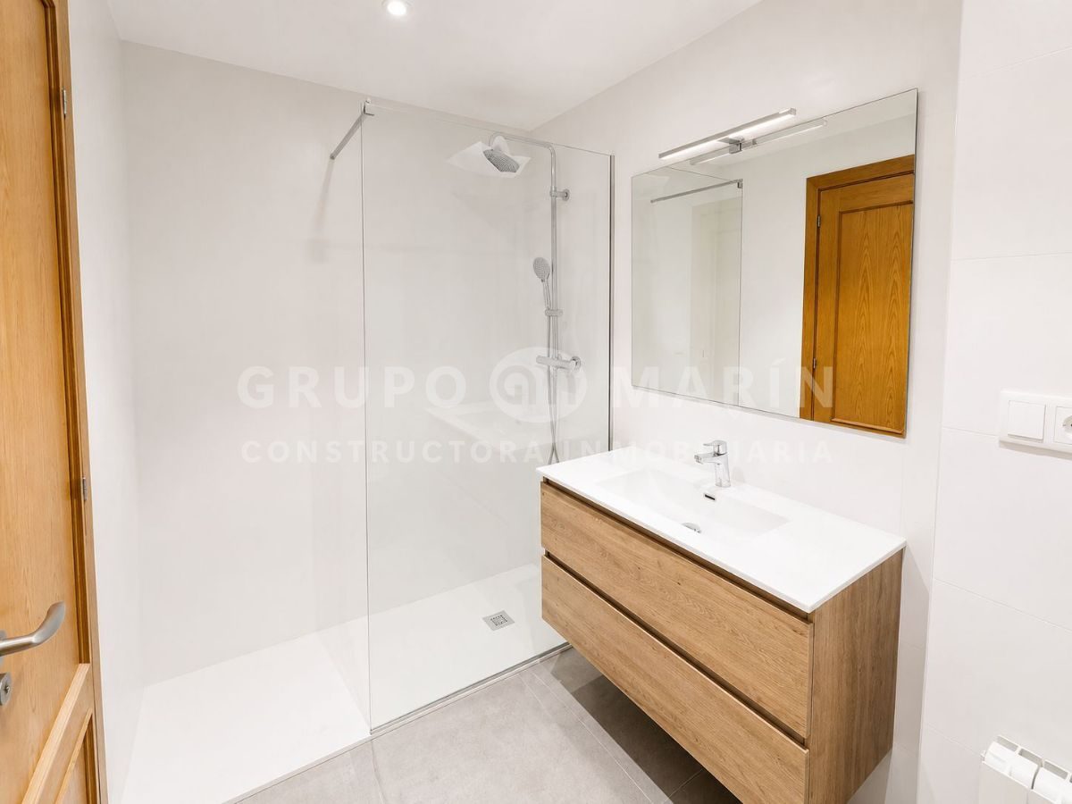 Exclusivo ático dúplex frente al Port Balís con vistas al mar - Foto 18