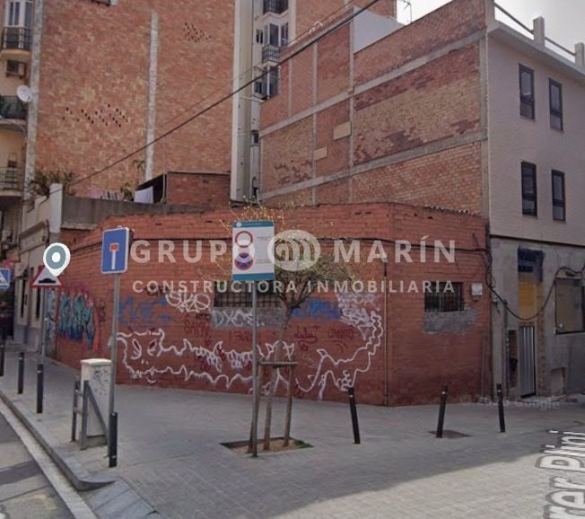 Grupo Marin presenta en Barcelona este solar urbano de 147m² - Foto 2