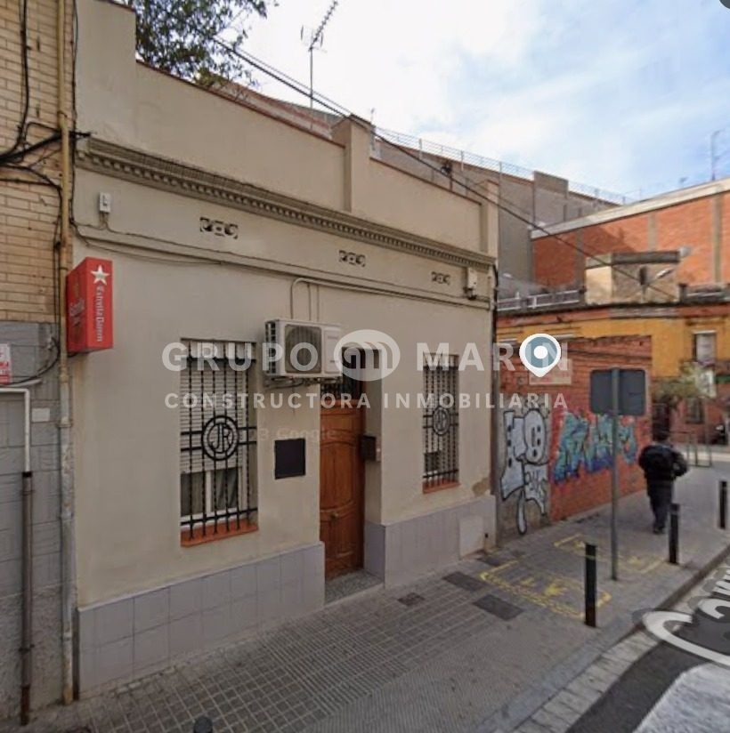 Grupo Marin presenta en Barcelona este solar urbano de 147m² - Foto 3