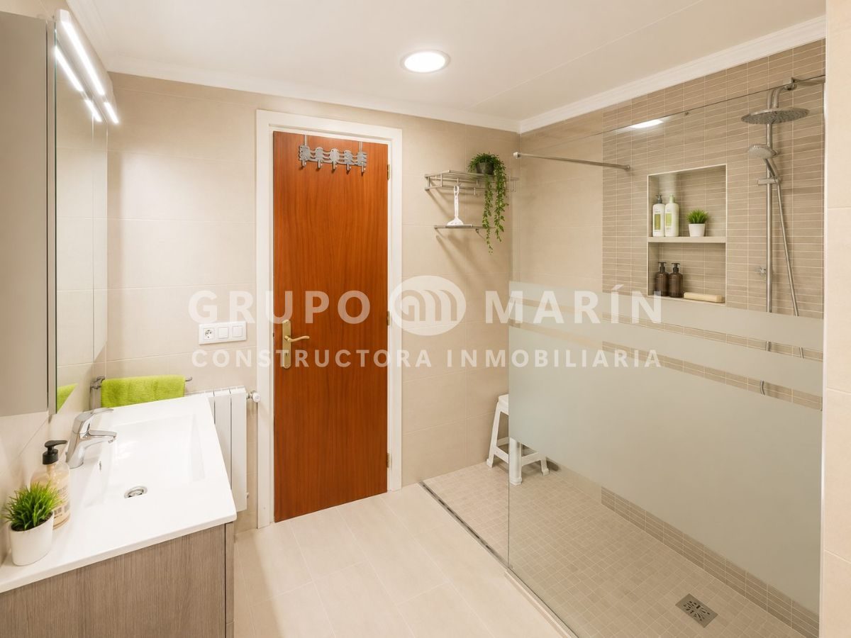 Magnífica vivienda, muy luminosa y con una distribución cómoda en Blanes! - Foto 14