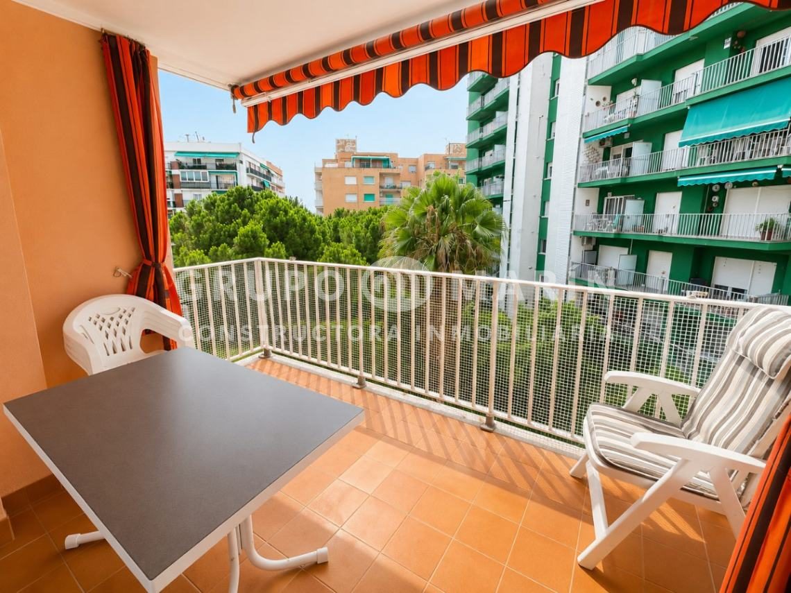 Magnífica vivienda, muy luminosa y con una distribución cómoda en Blanes! - Foto 3