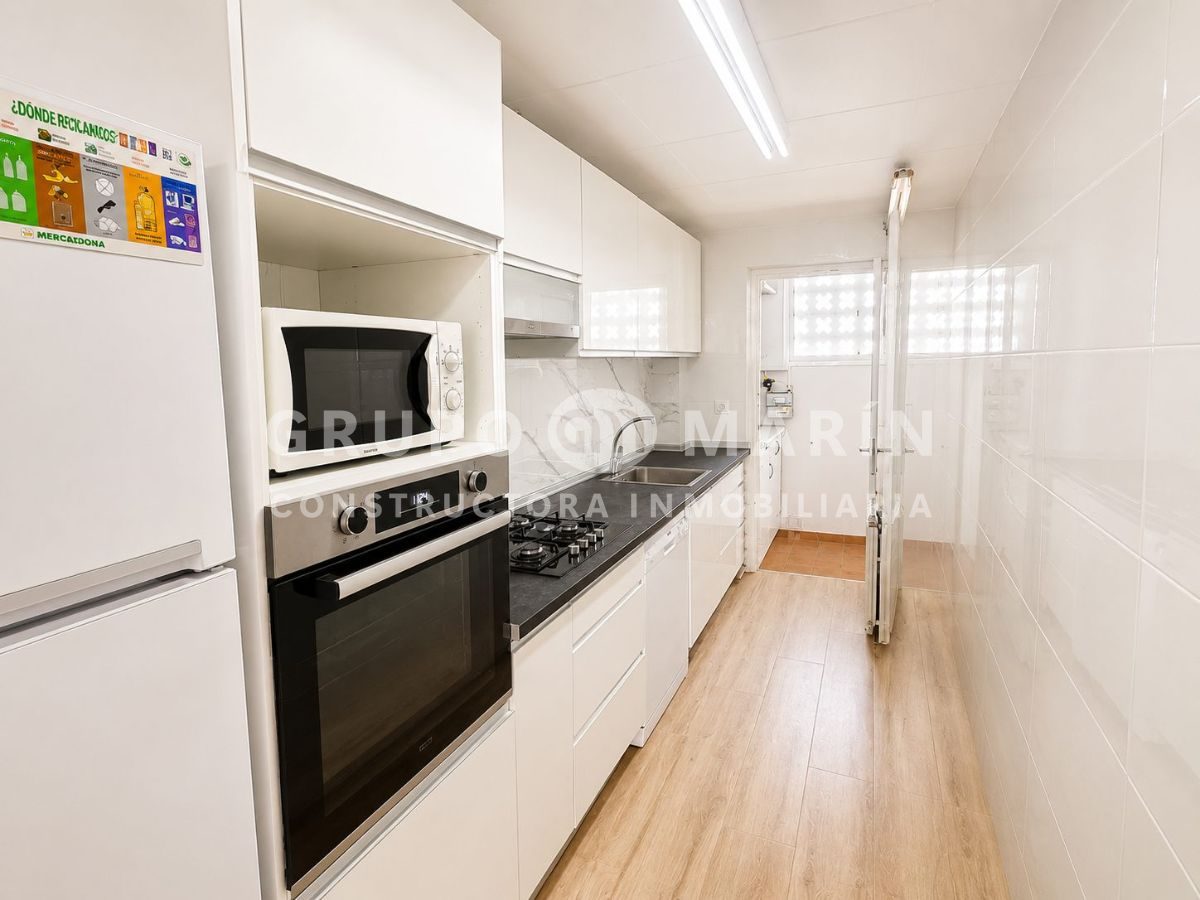 Magnífica vivienda, muy luminosa y con una distribución cómoda en Blanes! - Foto 9