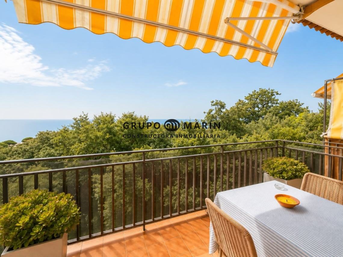 Duplex con espectaculares Vistas al Mar en Blanes - Foto 22