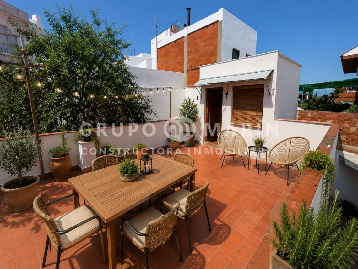 Casa ubicada en la Calle Guilleries de Blanes - Foto 3