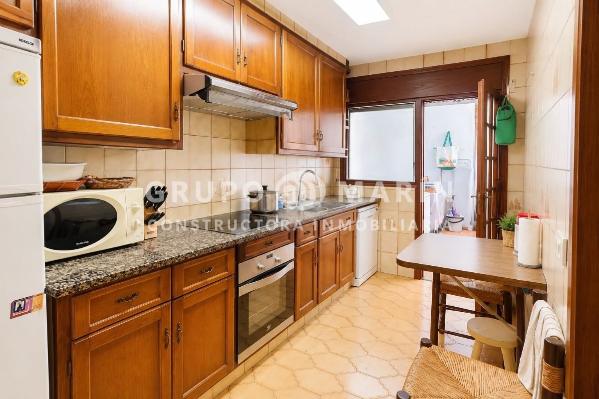Negocio + Vivienda: Una Oportunidad Única de Inversión - Foto 13