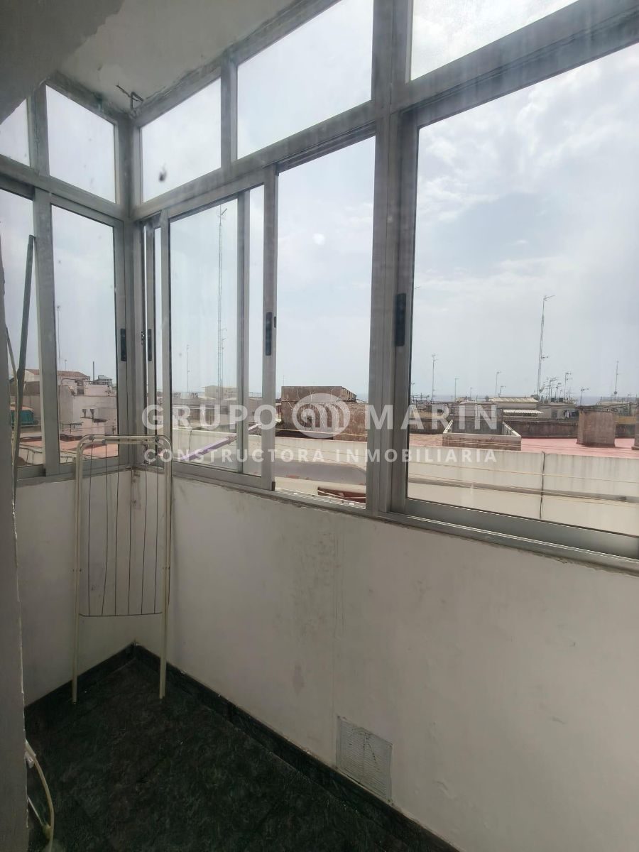Piso de 3 habitaciones situado en el Carrer de L'Empordà, en Badalona - Foto 12