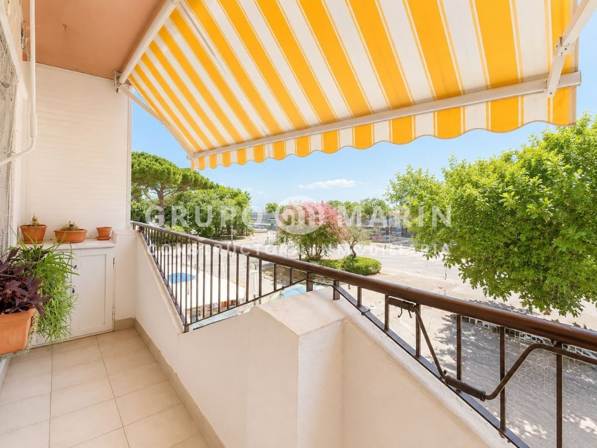 Vivienda a 1 min de la playa y la estacion en Pineda - Foto 1