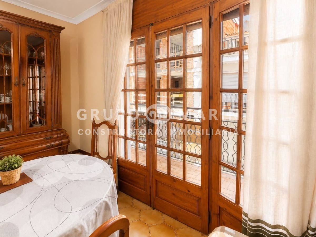 Casa con Encanto y Gran Potencial Comercial - Foto 2