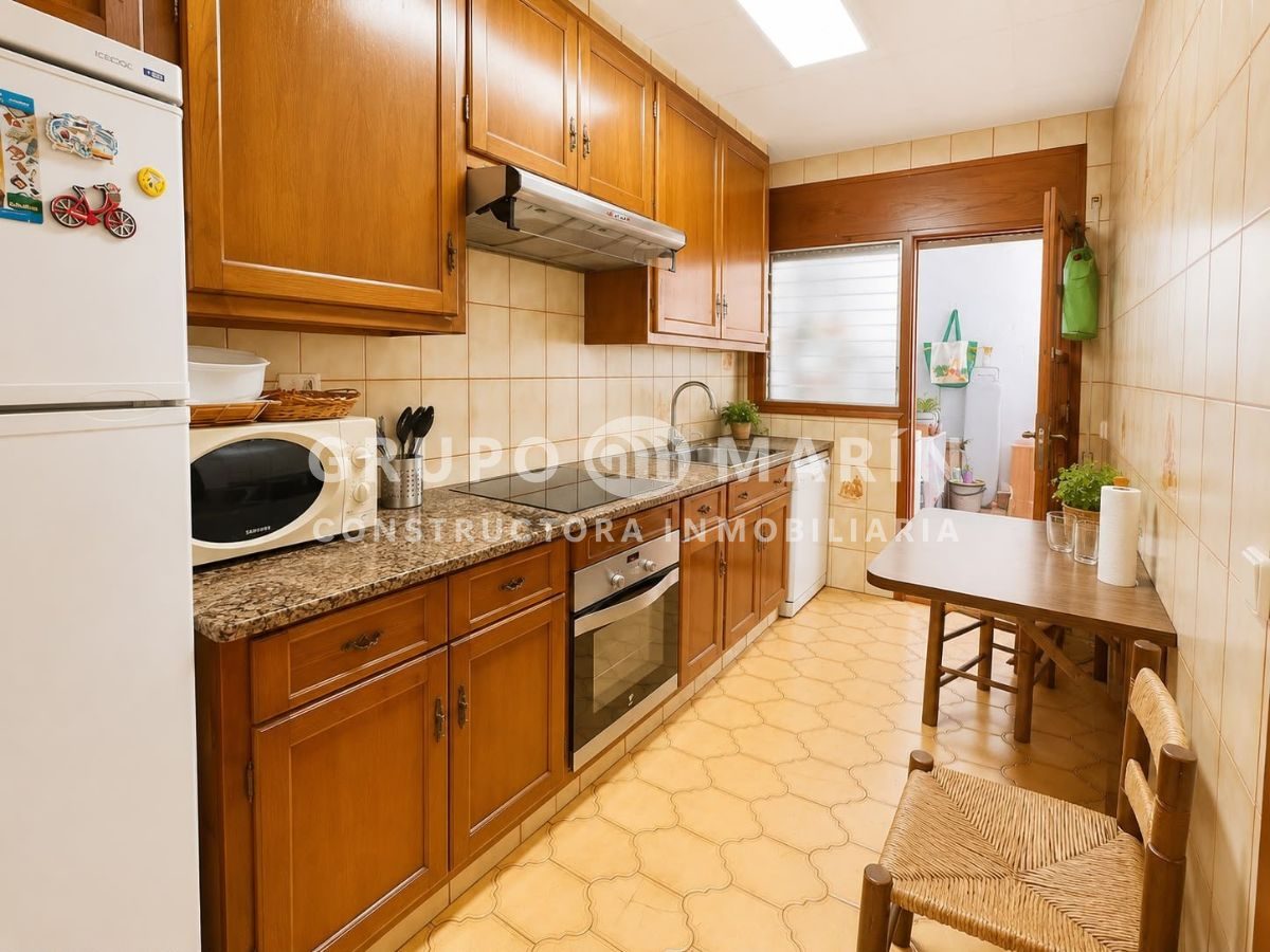 Casa con Encanto y Gran Potencial Comercial - Foto 4