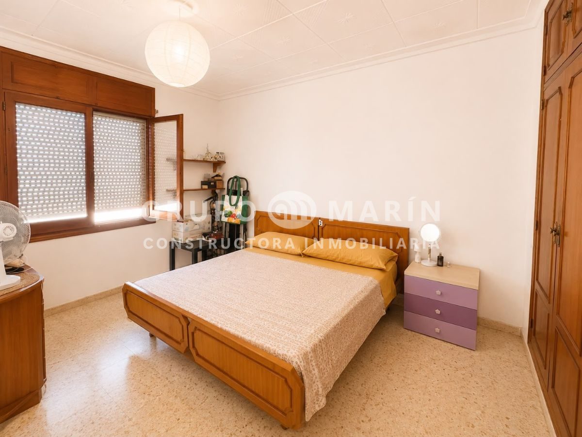 Casa con Encanto y Gran Potencial Comercial - Foto 6