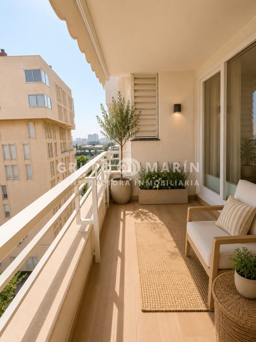 MAGNÍFICO piso de 102m² situado en la Avinguda de Xile, en pleno corazón de Les Corts - Foto 3