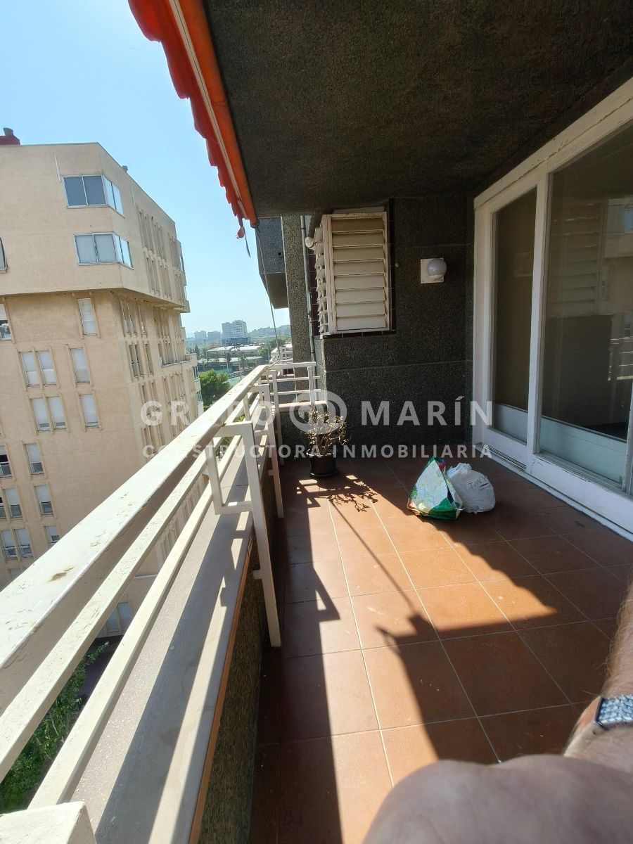 MAGNÍFICO piso de 102m² situado en la Avinguda de Xile, en pleno corazón de Les Corts - Foto 4