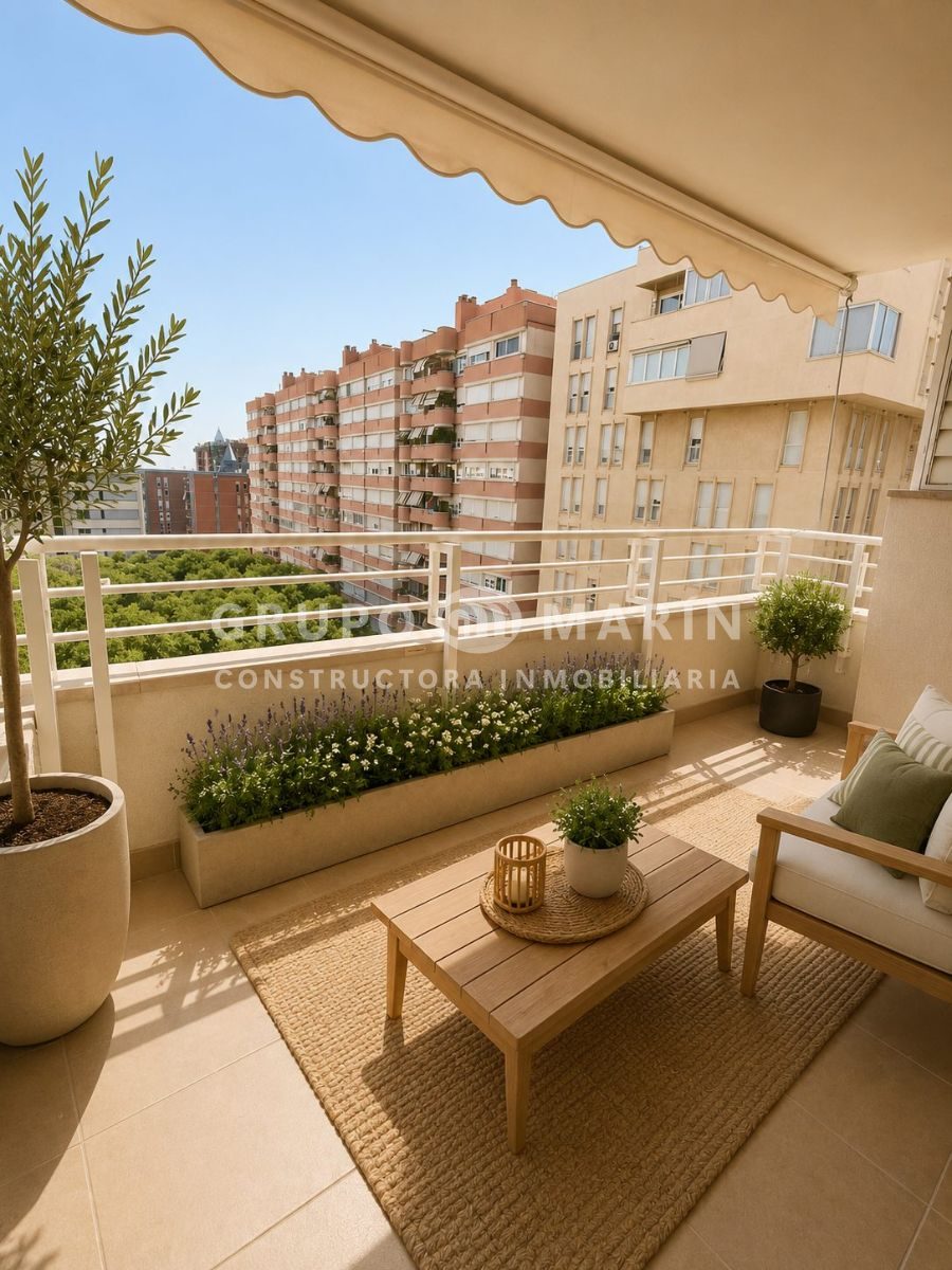 MAGNÍFICO piso de 102m² situado en la Avinguda de Xile, en pleno corazón de Les Corts - Foto 5