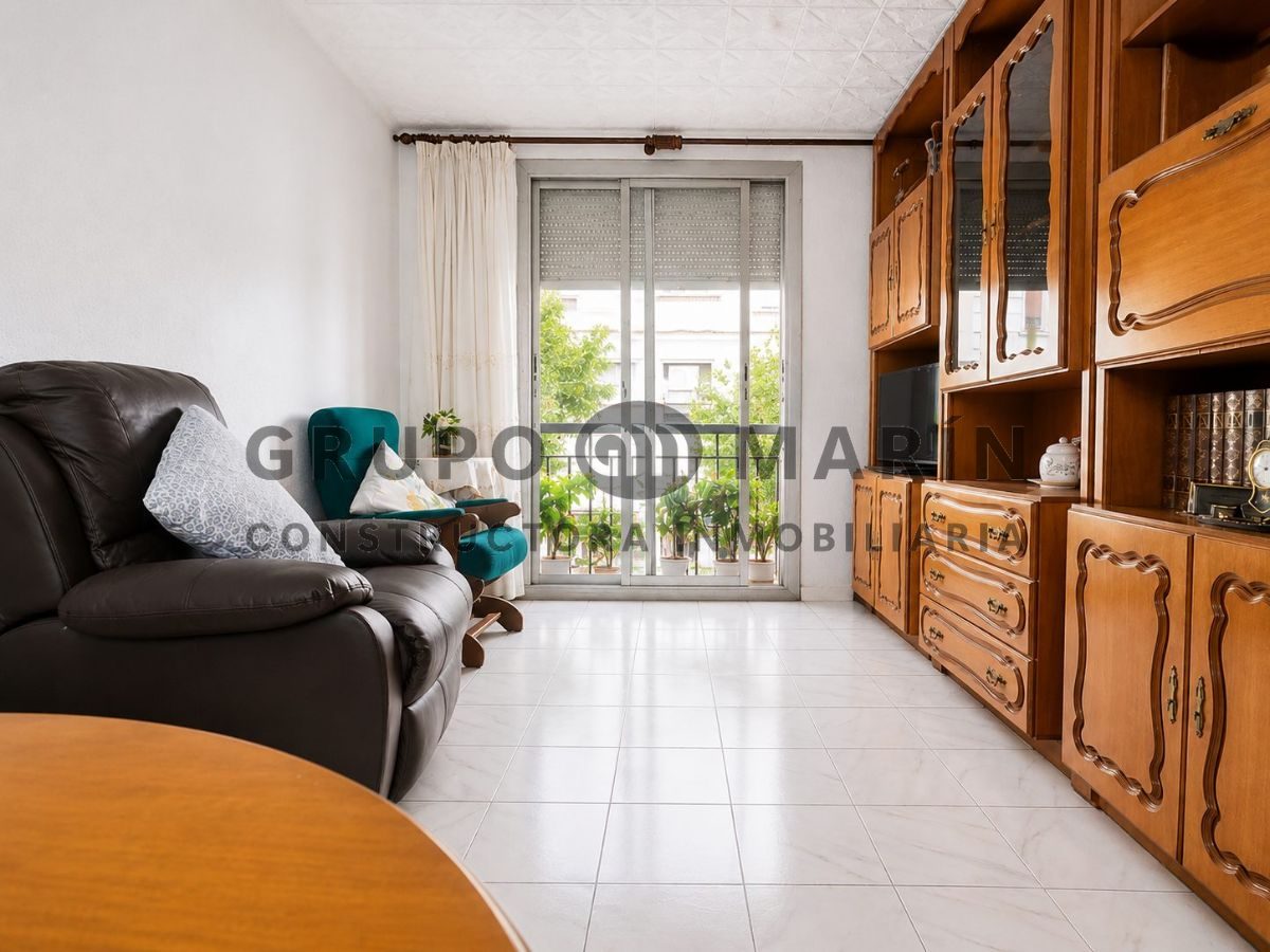 GRUPO MARÍN presenta esta fantástica vivienda en El Guinardó - Foto 2