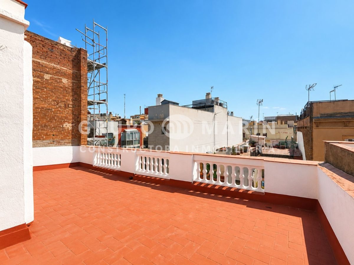 Piso con balcón  luz y encanto en Camp de l’Arpa – 2 habitaciones - Foto 19