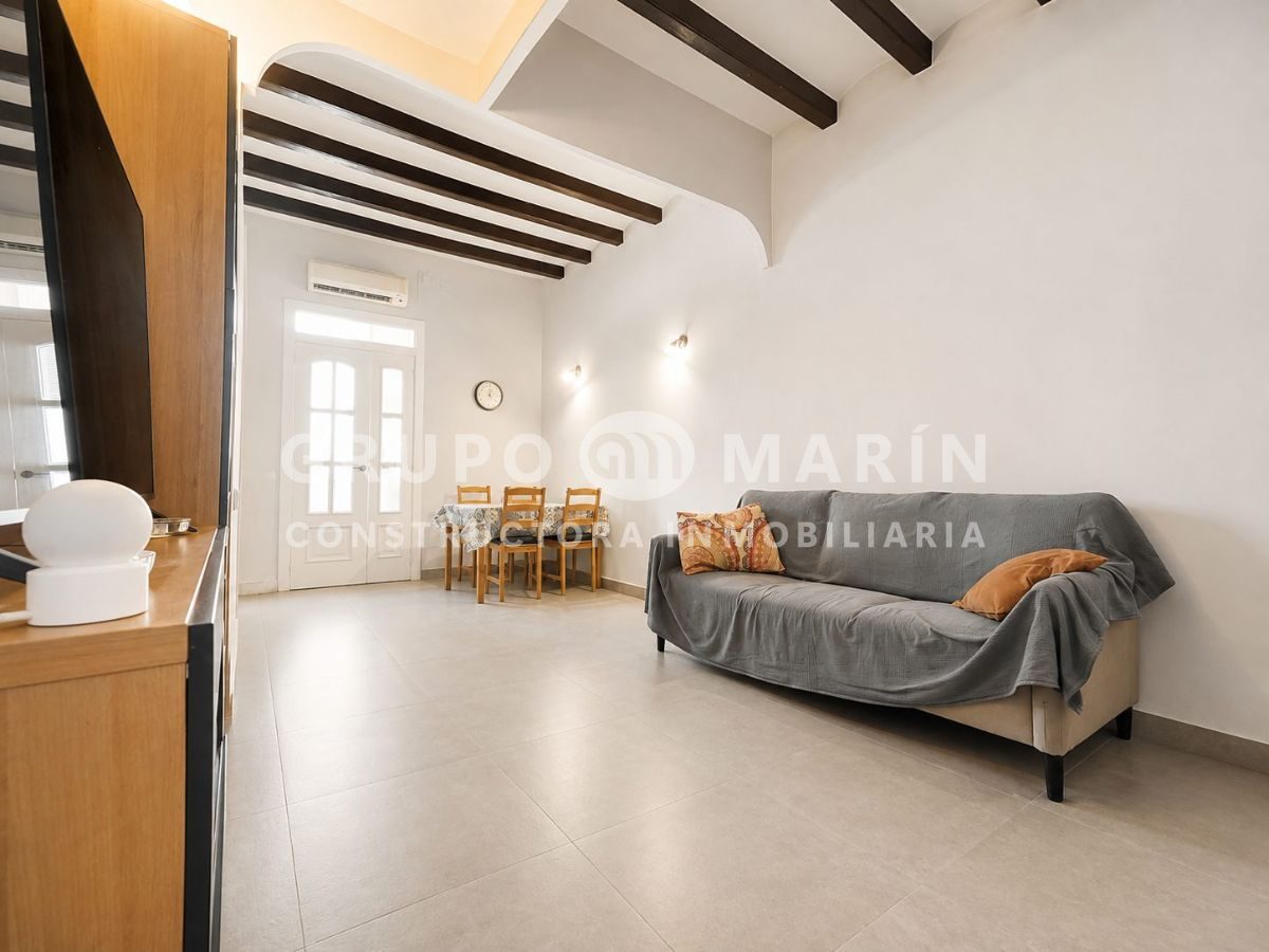 Piso con balcón  luz y encanto en Camp de l’Arpa – 2 habitaciones - Foto 5